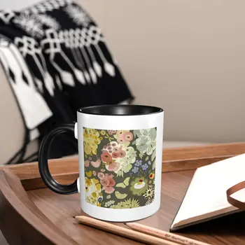 Чаши за кафе с акварельными пеперуди и цветя, които играят в кухнята, Персонални екологично чиста керамика